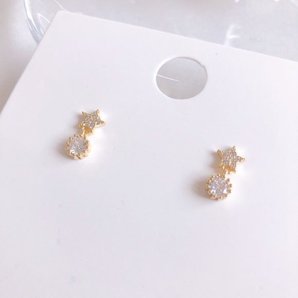 Star stud earrings - Picture 2 of 6